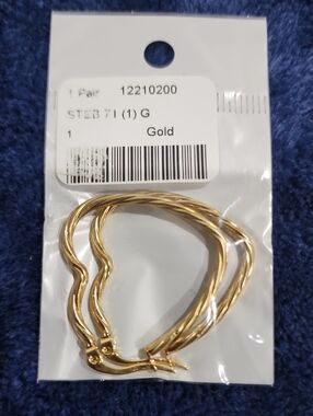 Gold Twisted Heart Hoop Earrings - Gold